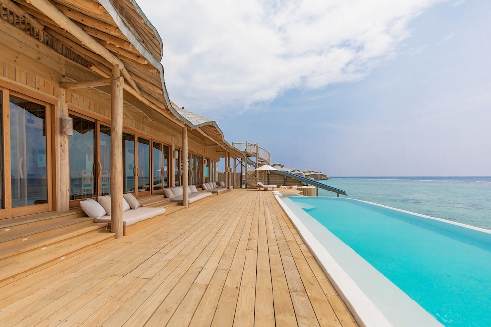 Private pool