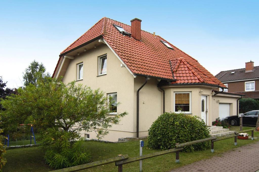 Apartment Near Lake Malchow With Fireplace