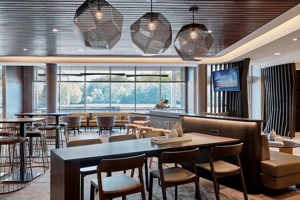 SpringHill Suites Ellijay - photo 2