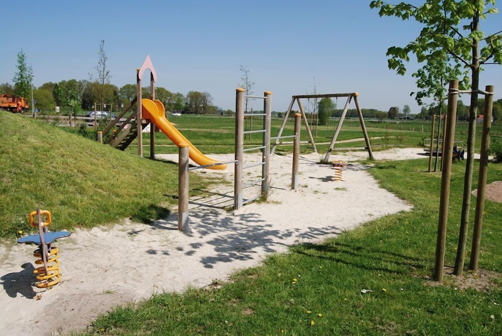 Children's play area - outdoor