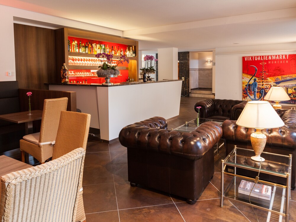 Hotel Bar