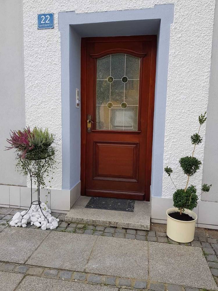Müllers Gästeunterkunft Gangkofen