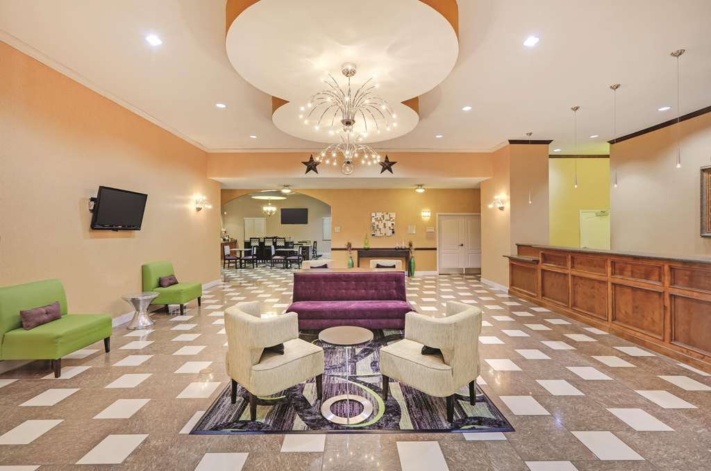 Baymont by Wyndham Dallas South DeSoto - photo 3
