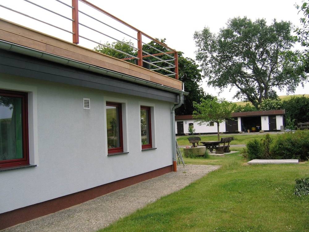 Moderne Ferienwohnung in Bastorf in Meernaehe