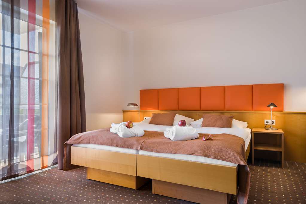 Superior double room TOP acora Hotel Dusseldorf