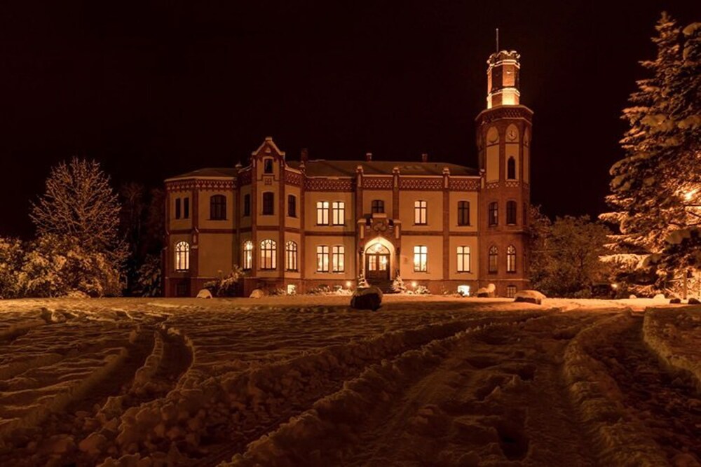 Hotel Front - Evening/Night