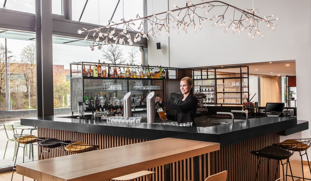 Hotel Bar