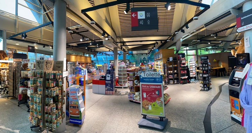 Shopping mall