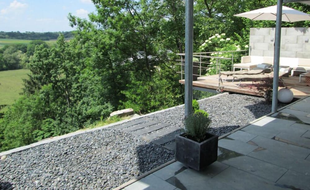 Sundeck