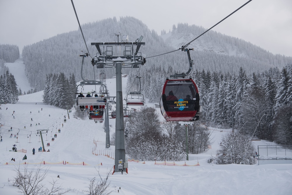 Snow and ski sports