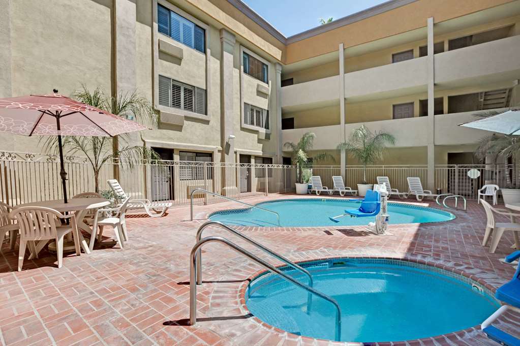 Days Inn by Wyndham West Covina - photo 3