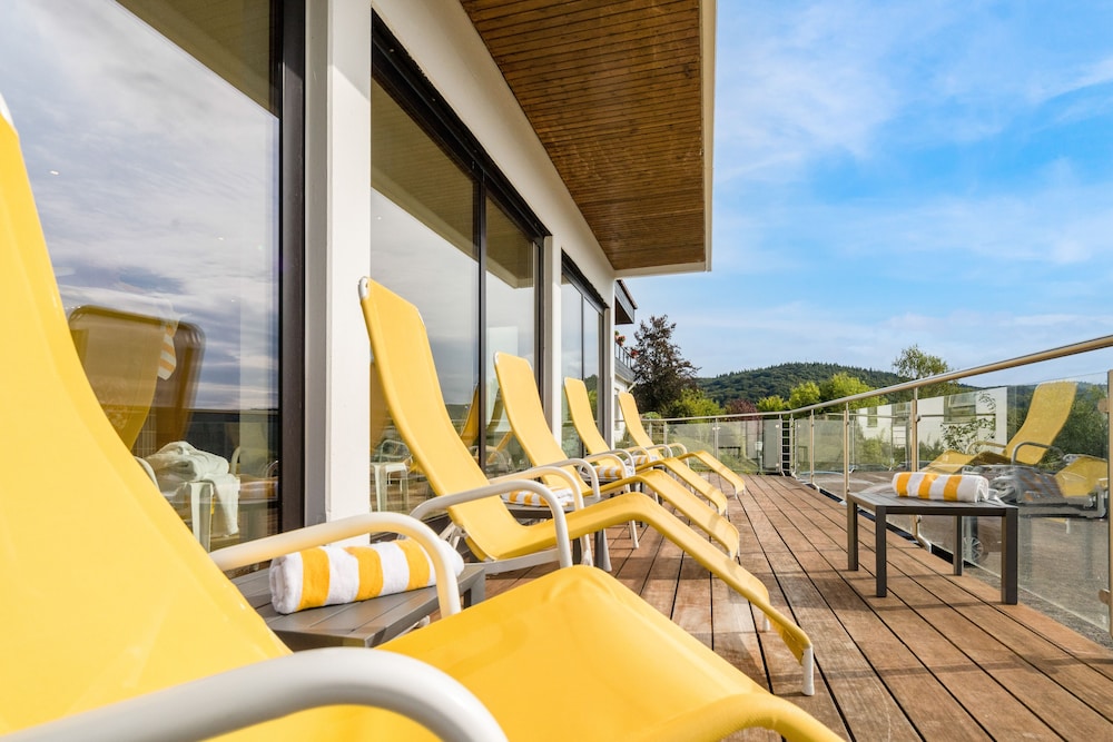 Sundeck