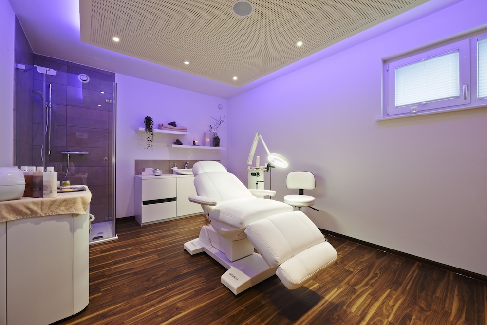 Facial