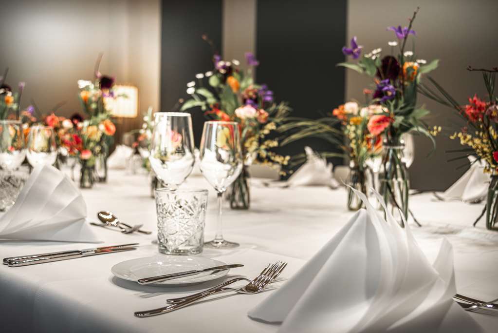 Steigenberger Hotel Treudelberg, Hamburg, Germany - Meeting Room