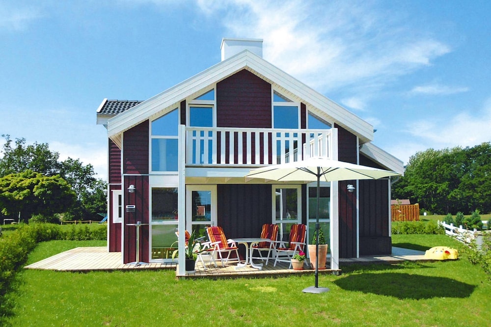 Ferienhaus mit Sauna am Duemmer See