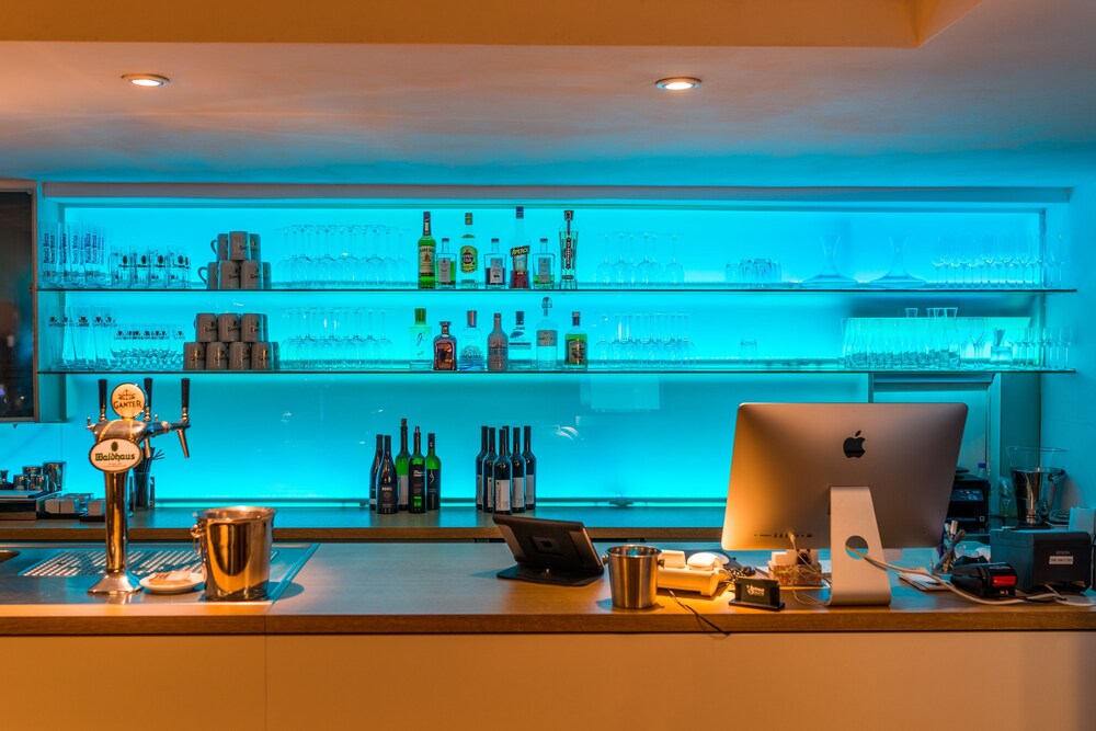 Hotel Lounge