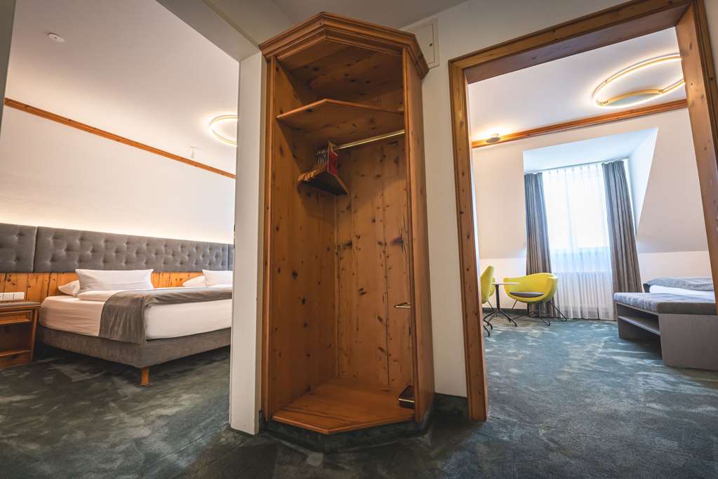 Guest room