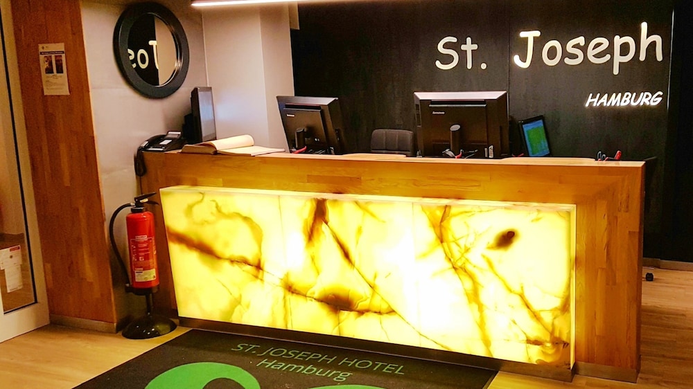 Check-in/check-out kiosk