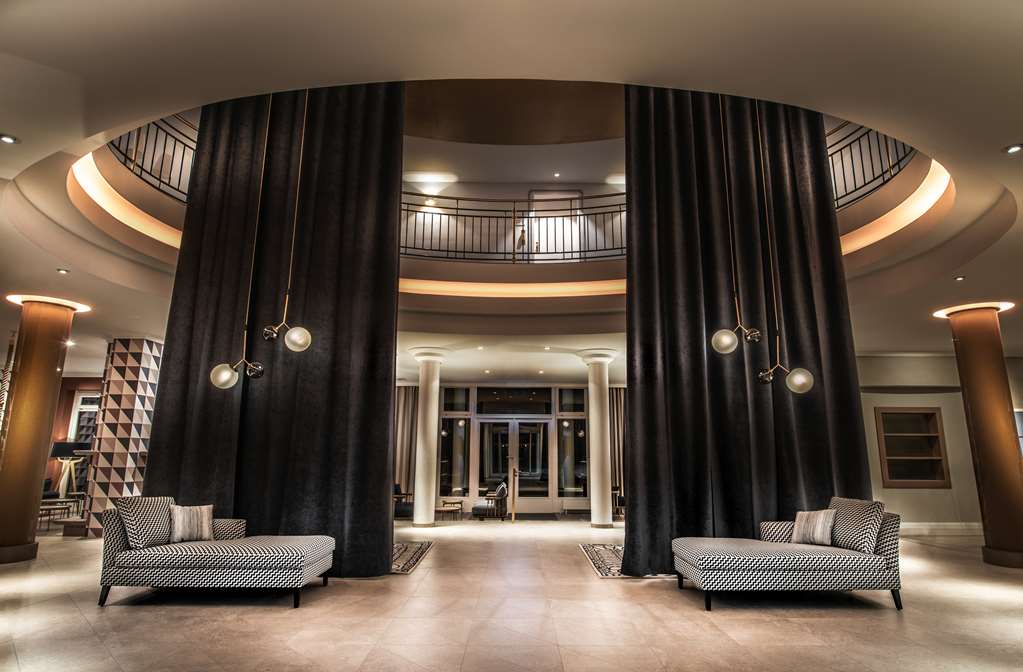 Steigenberger Hotel Treudelberg, Hamburg, Germany - Lobby
