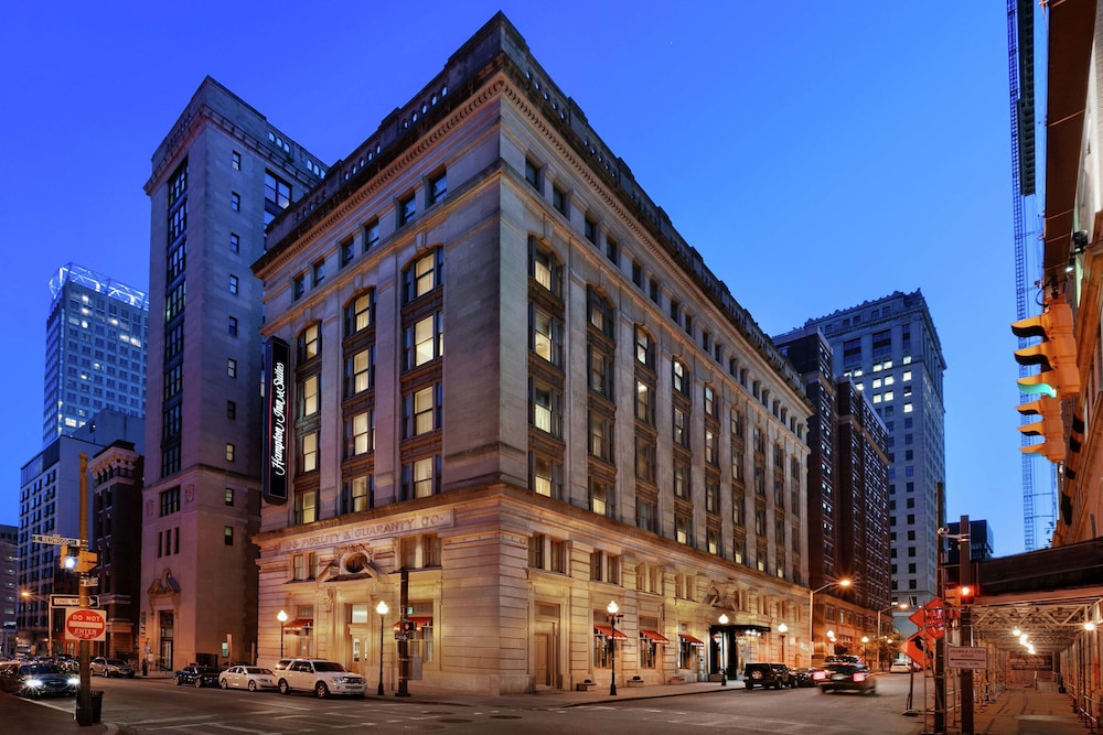 Hampton Inn & Suites Baltimore Inner Harbor - featured photo