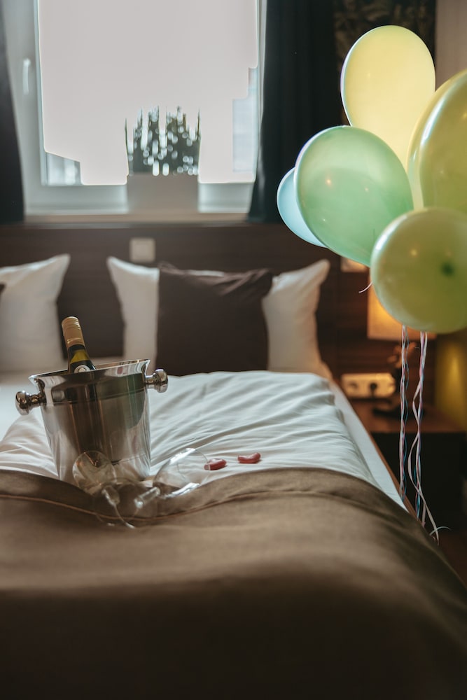 Room service - dining
