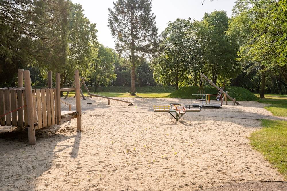 Children's play area - outdoor