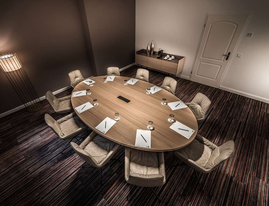 Steigenberger Hotel Treudelberg, Hamburg, Germany - Meeting Room