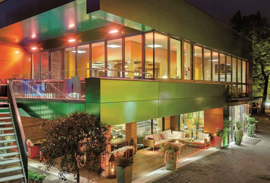 terrace outdoor lounge  hotel central hof