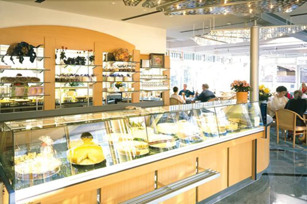 Cafe