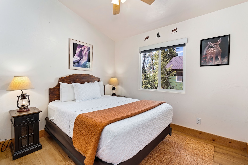 Duck Creek Village Inn - photo 3