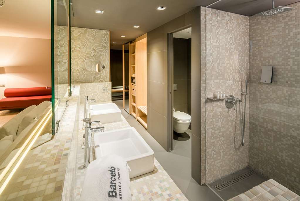BHAMB ROOM