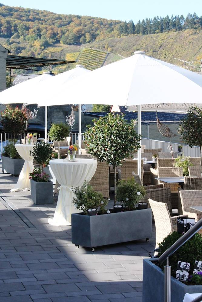Sundeck