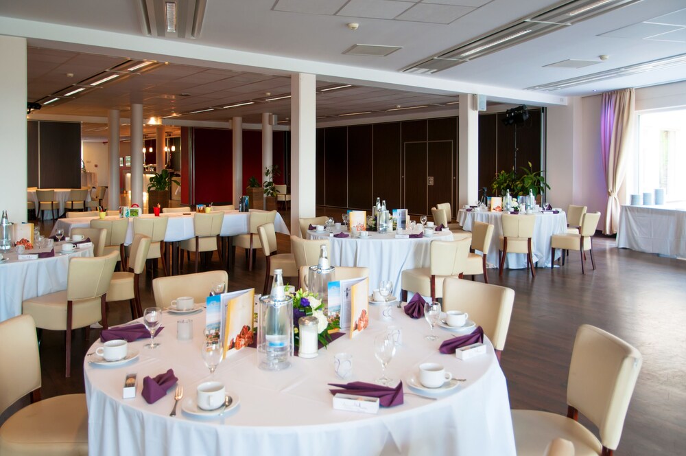 Indoor wedding