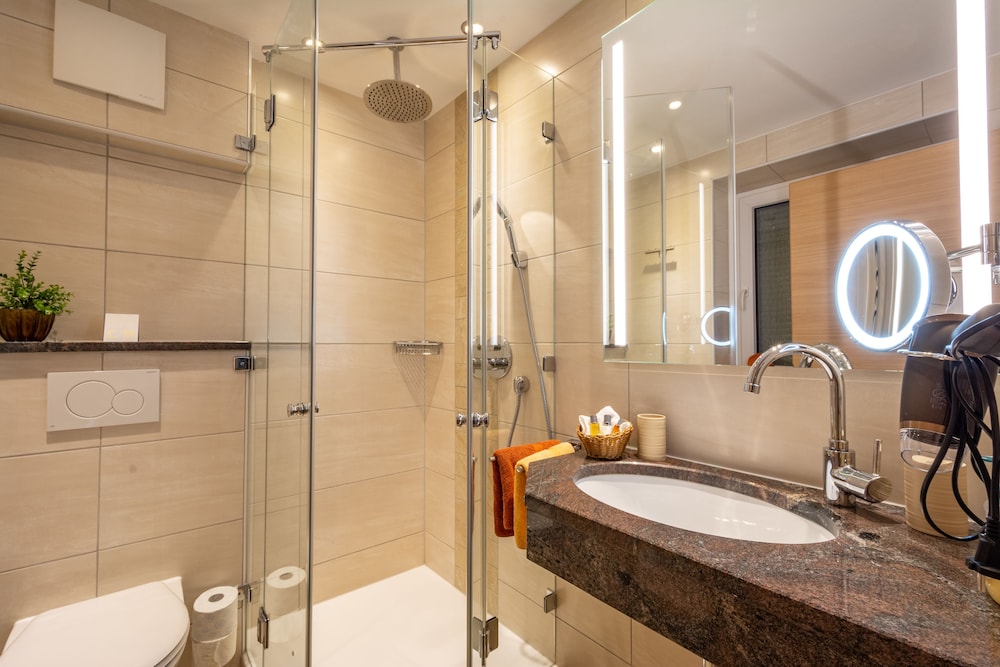 Bathroom amenities