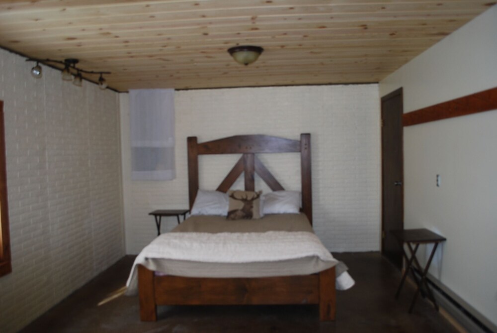 Little Trail Creek Cabins - photo 3