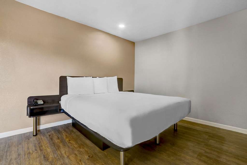 Motel 6 Ukiah CA North - photo 5
