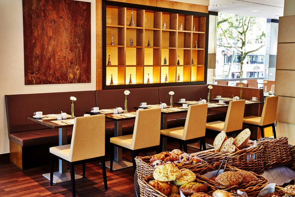 Steigenberger Hotel Koeln, Cologne, Germany - Breakfast