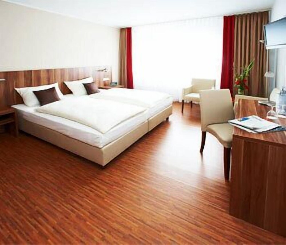 Das Ebertor Hotel & Hostel