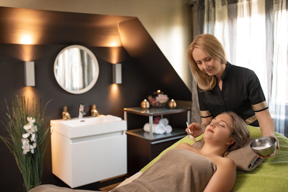 Facial