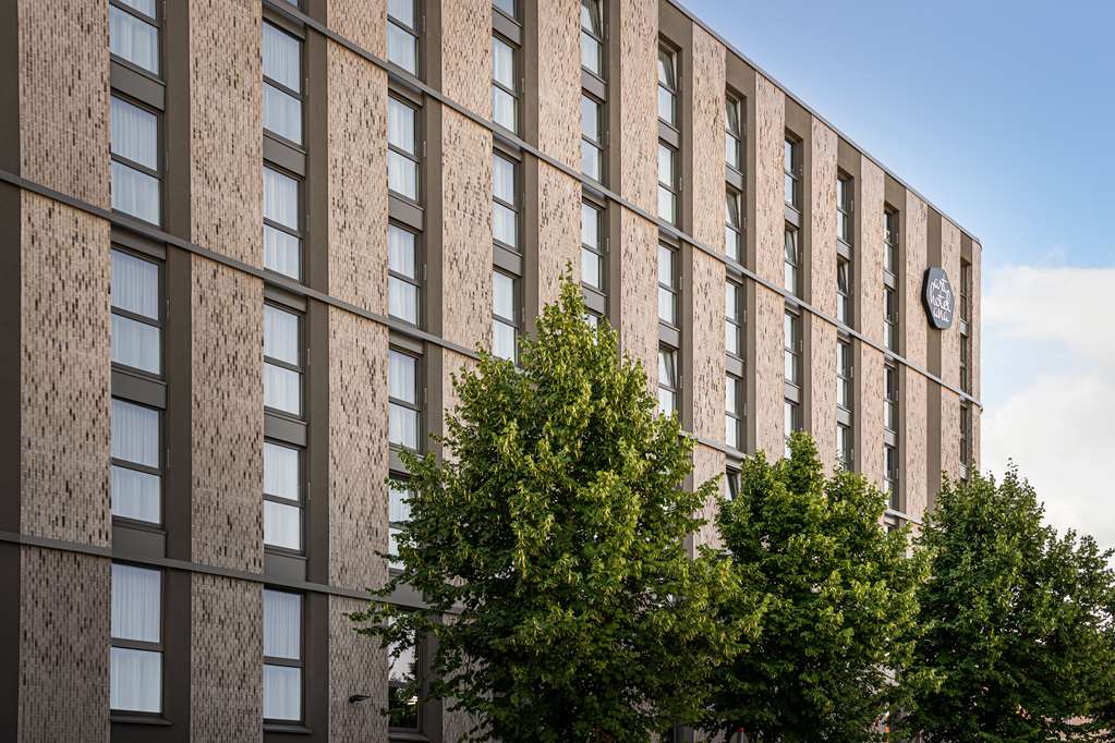 RostockANAAmber Exterior