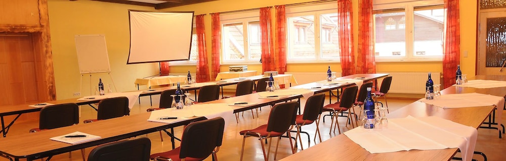 Meeting facility