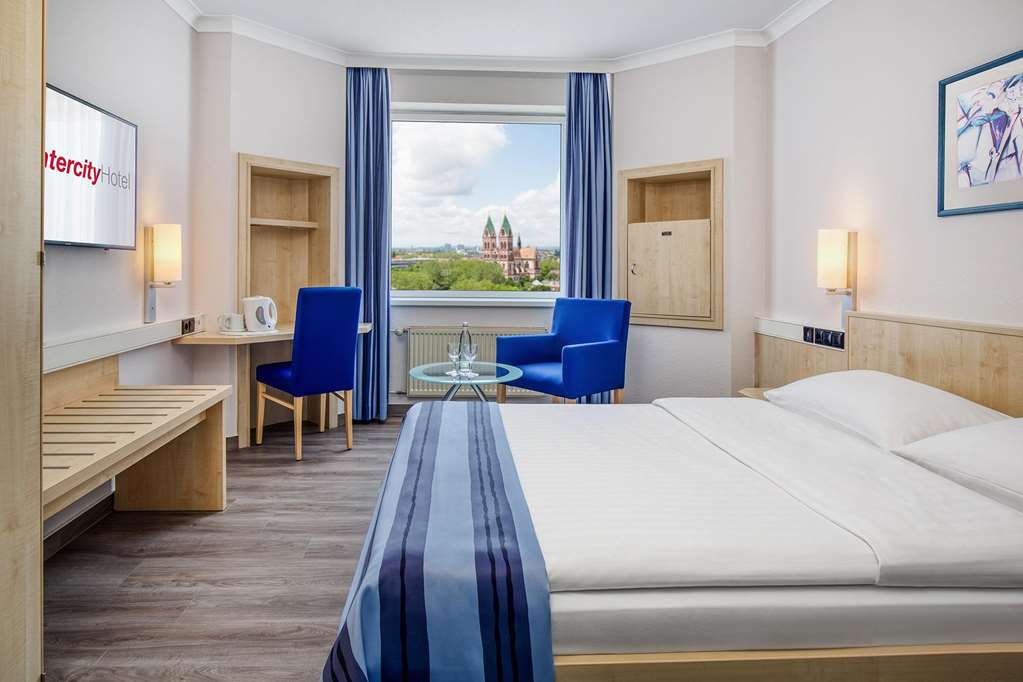 IntercityHotel Freiburg, Germany - Business Plus Room