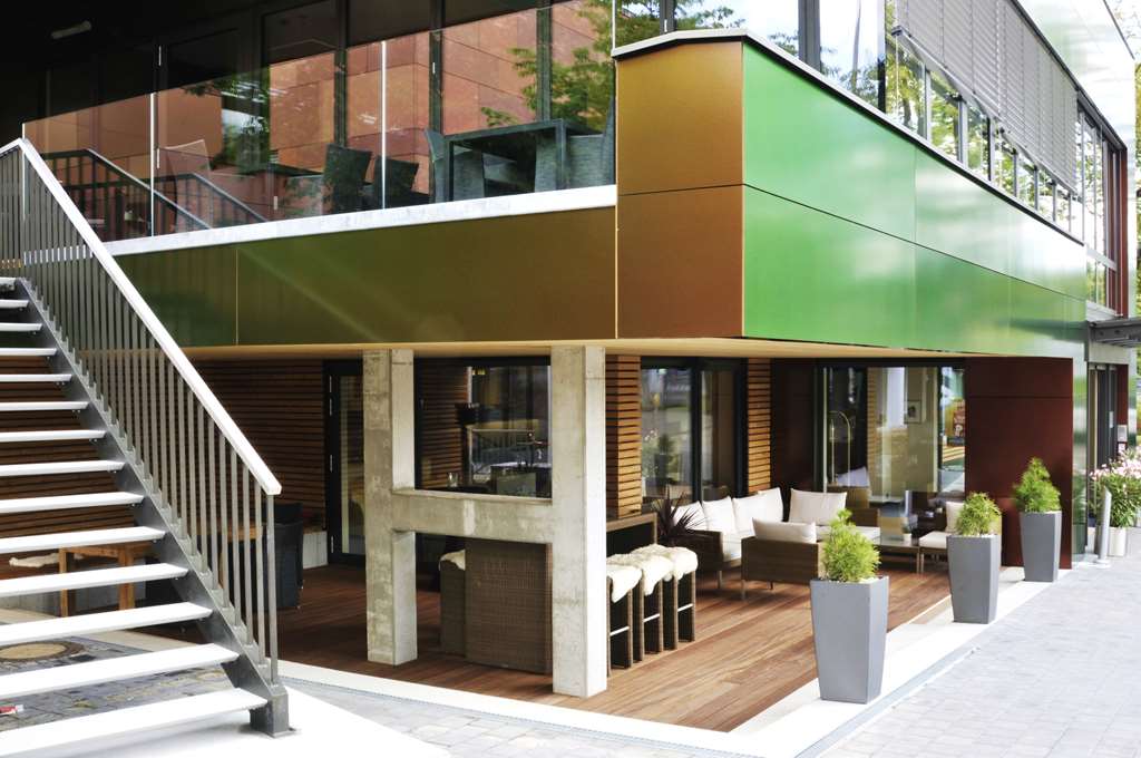 terrace outdoor lounge  hotel central hof