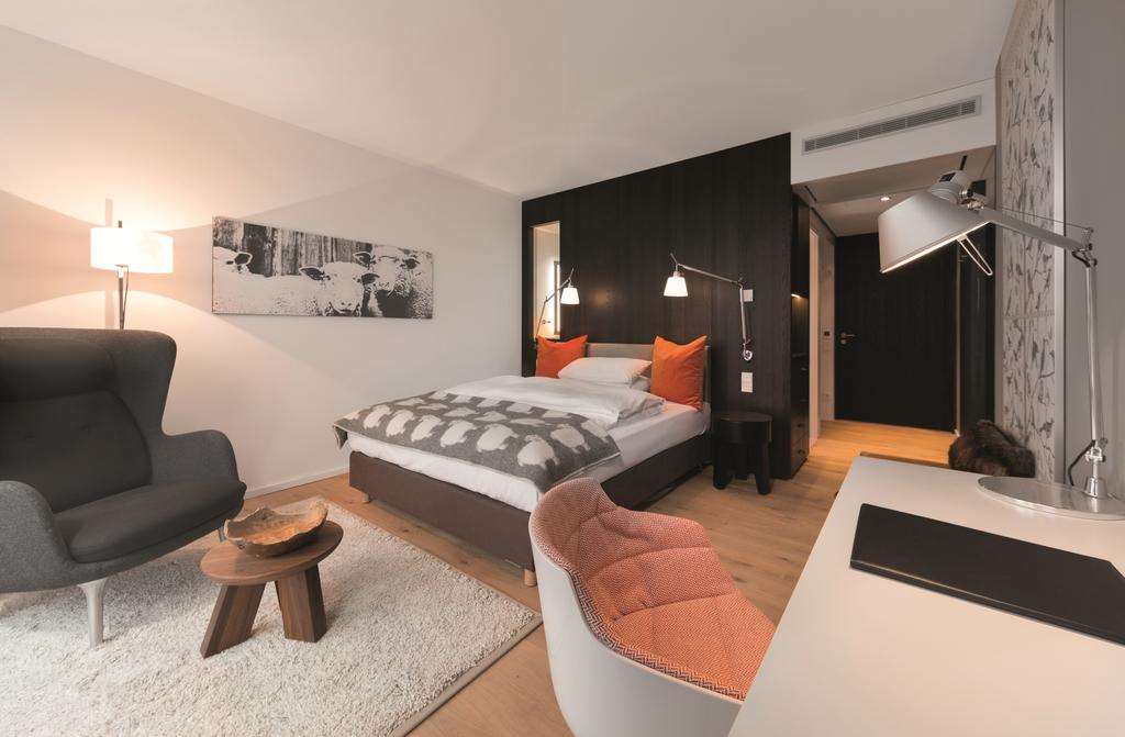 Room Classic