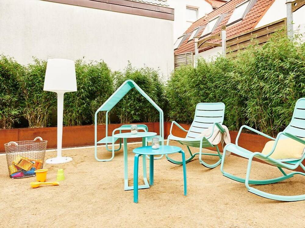Childrens Play Area - Outdoor