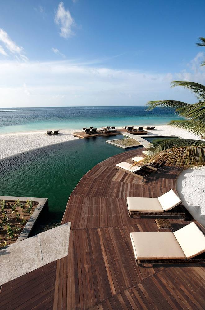 Sundeck