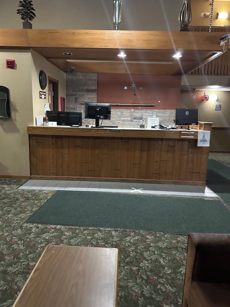 Northwoods Inn & Suites Blackduck - photo 2