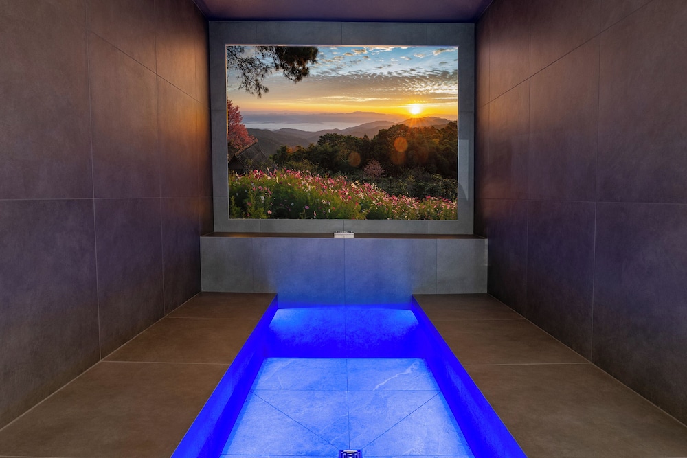 Steam room