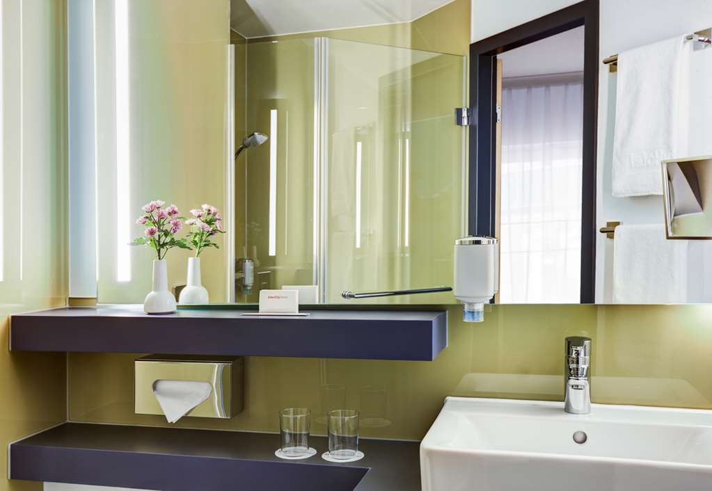 IntercityHotel Rostock, Germany - bathroom