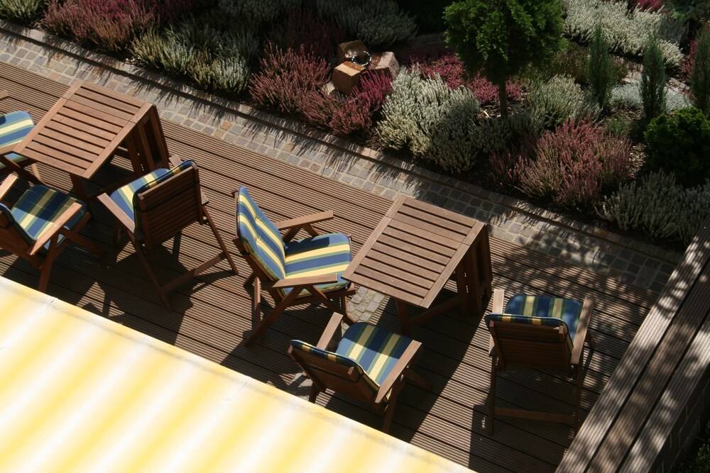 Sundeck